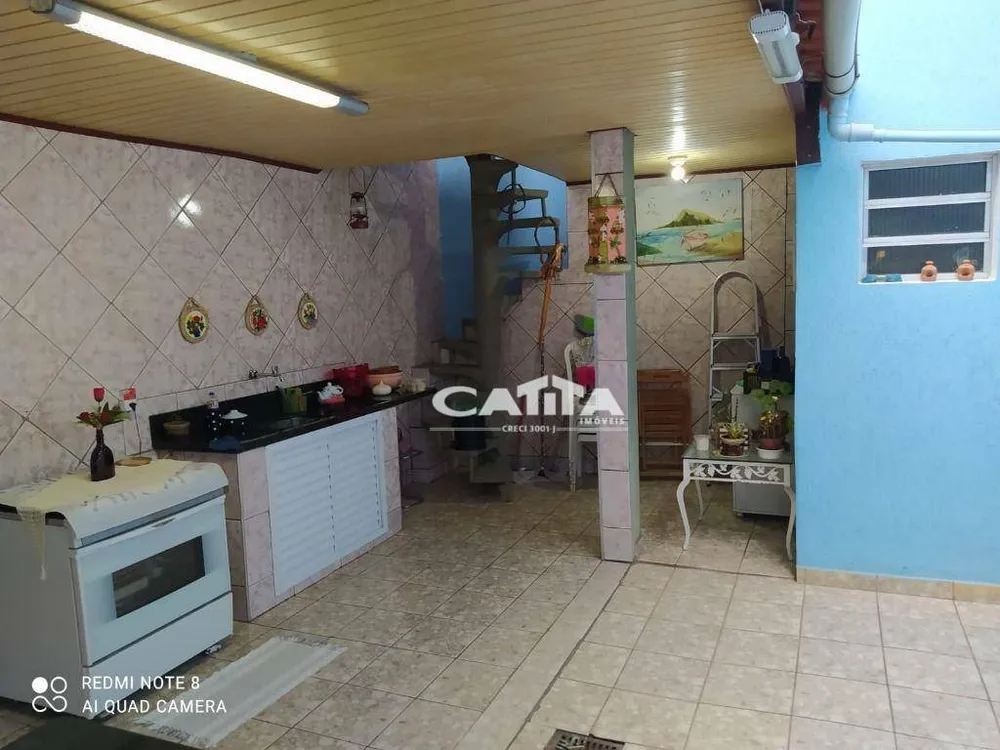 Sobrado, 3 quartos, 235 m² - Foto 2