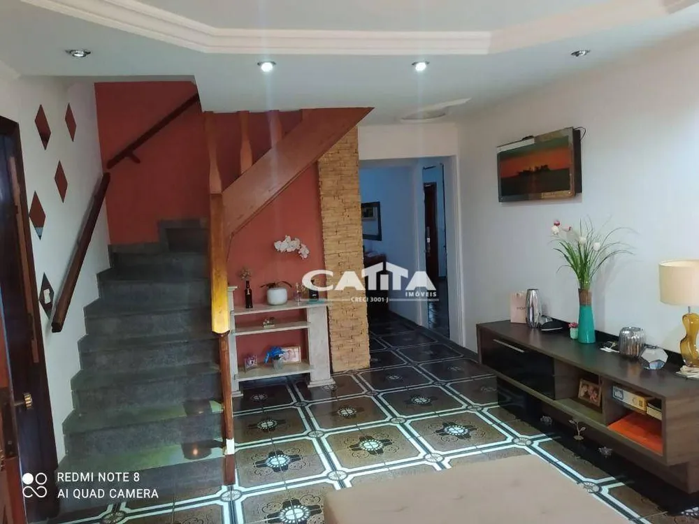 Sobrado, 3 quartos, 235 m² - Foto 1