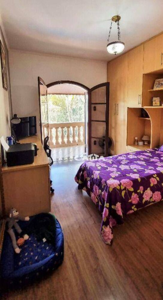 Sobrado, 4 quartos, 450 m² - Foto 1