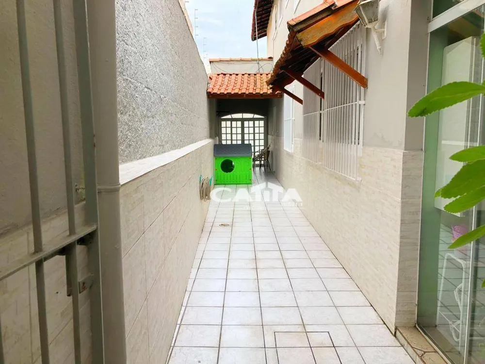 Sobrado, 3 quartos, 171 m² - Foto 2
