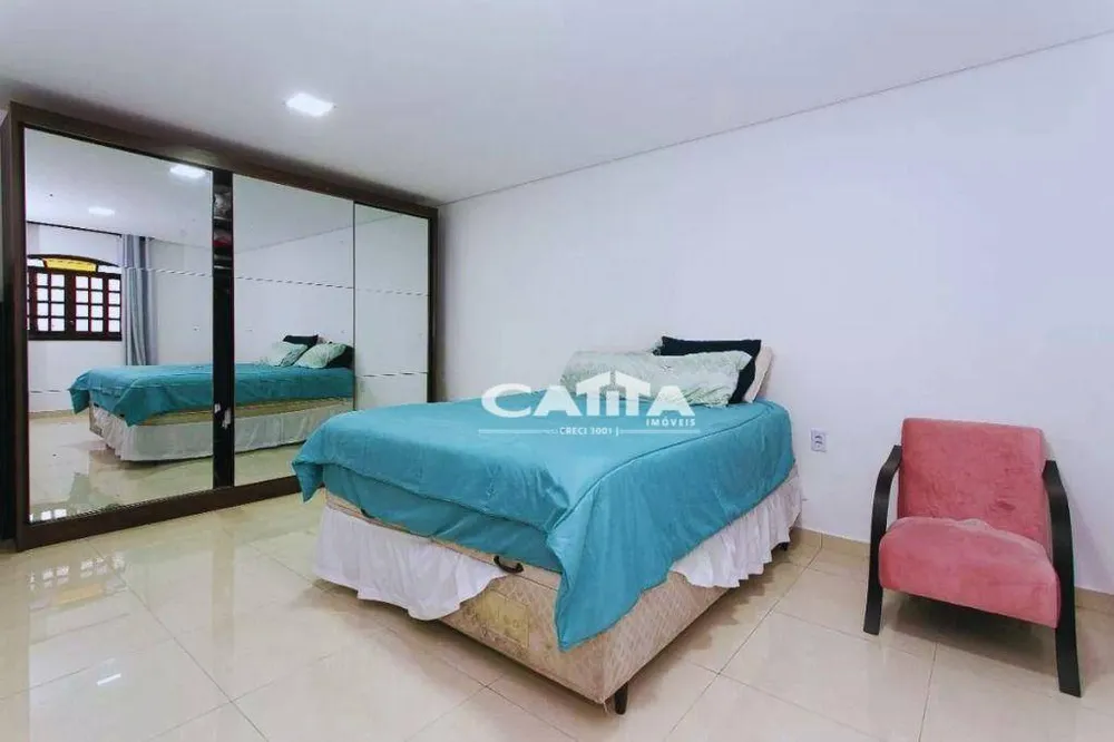 Sobrado, 6 quartos, 210 m² - Foto 1
