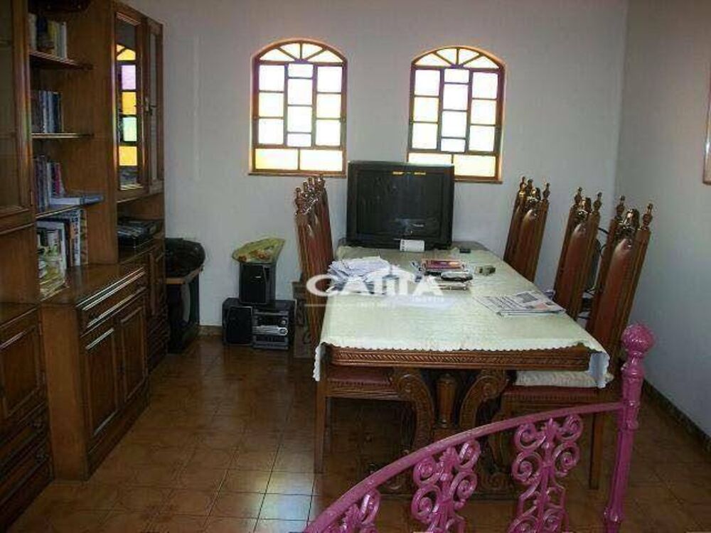 Sobrado, 6 quartos, 380 m² - Foto 1