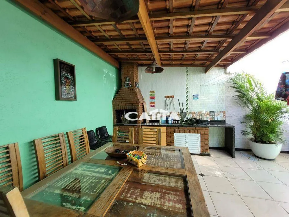 Sobrado, 4 quartos, 217 m² - Foto 1