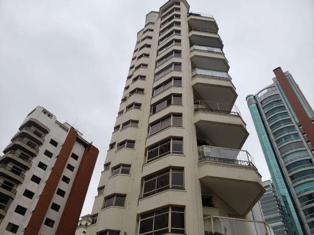 Apartamento à venda e aluguel com 4 quartos, 336m² - Foto 2