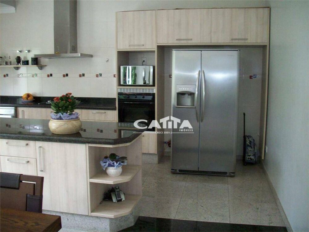 Sobrado à venda com 6 quartos, 241m² - Foto 6