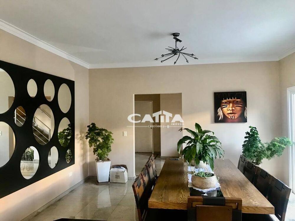 Sobrado à venda com 6 quartos, 241m² - Foto 2