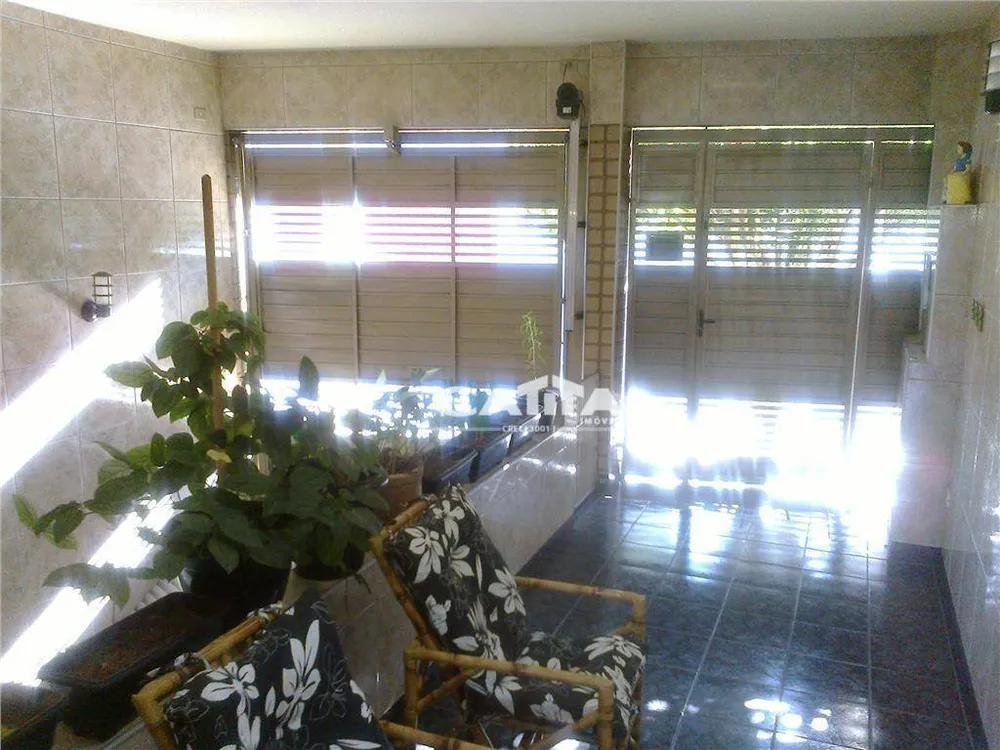 Sobrado, 3 quartos, 330 m² - Foto 2