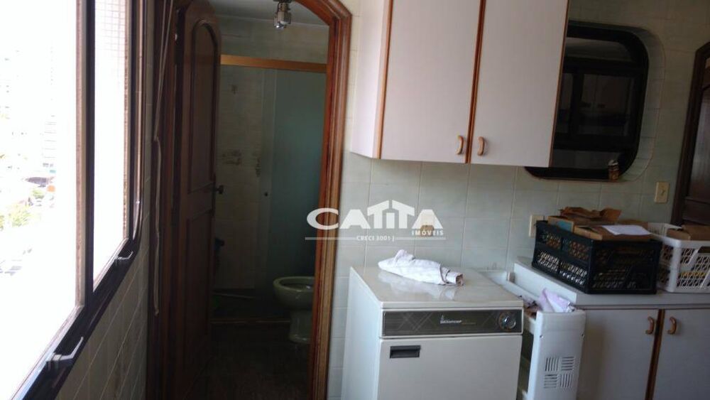 Apartamento à venda com 4 quartos, 233m² - Foto 2