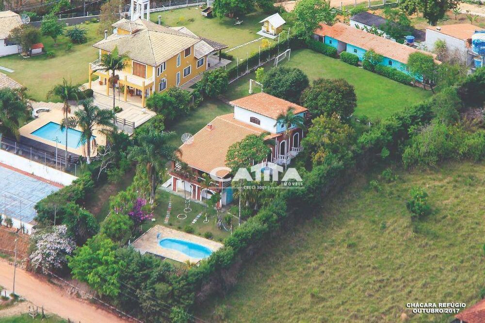 Chácara à venda com 6 quartos, 260m² - Foto 2