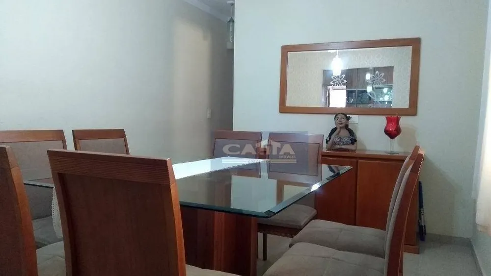 Sobrado, 3 quartos, 219 m² - Foto 2