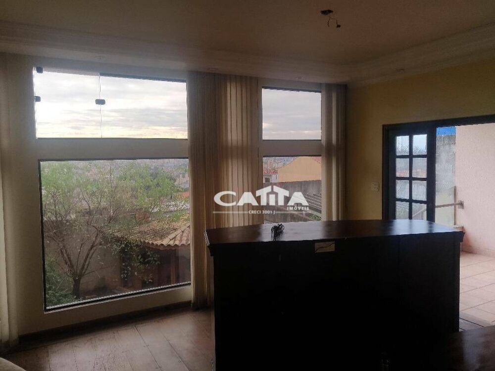 Sobrado, 3 quartos, 333 m² - Foto 1
