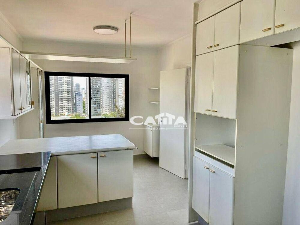 Apartamento à venda com 3 quartos, 197m² - Foto 2