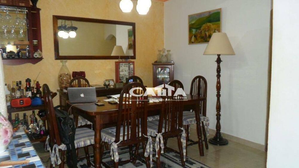 Casa, 3 quartos, 240 m² - Foto 2