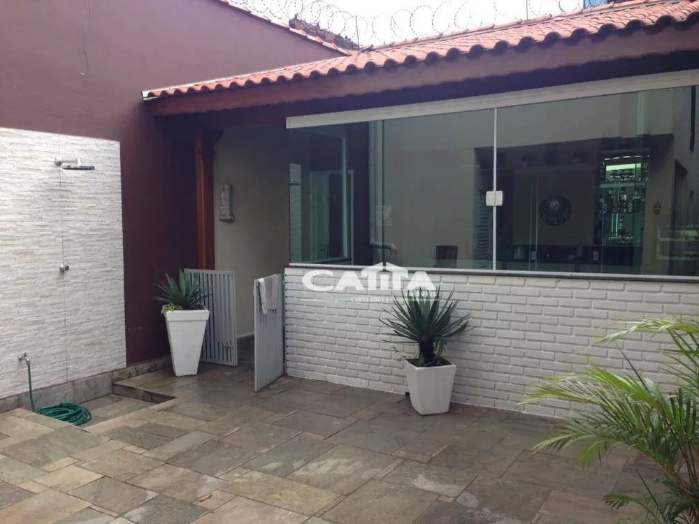 Sobrado, 4 quartos, 229 m² - Foto 1