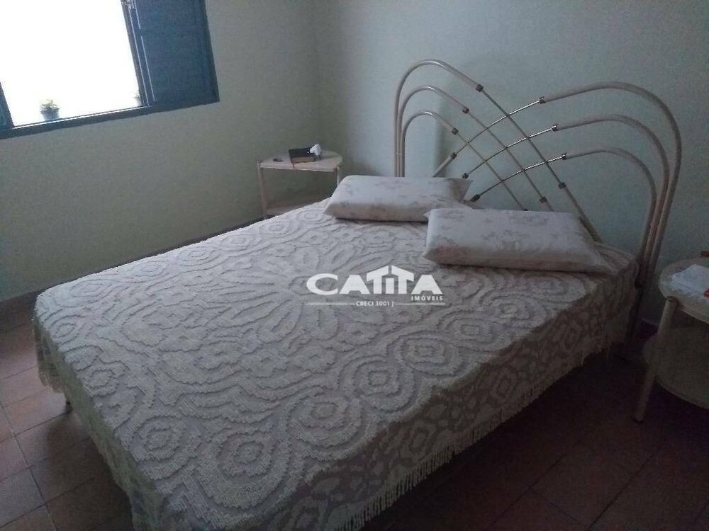 Casa à venda com 5 quartos, 204m² - Foto 18