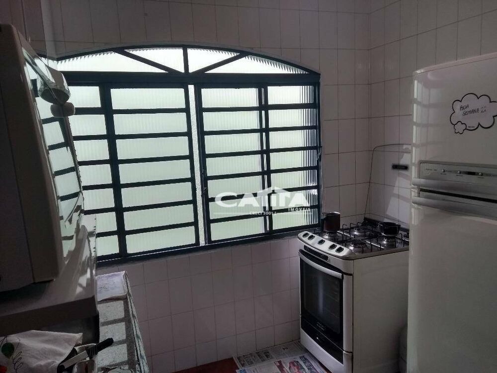 Casa à venda com 5 quartos, 204m² - Foto 4