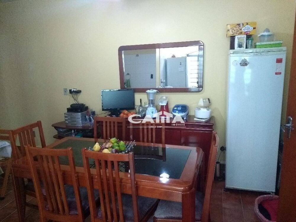 Casa à venda com 5 quartos, 204m² - Foto 5