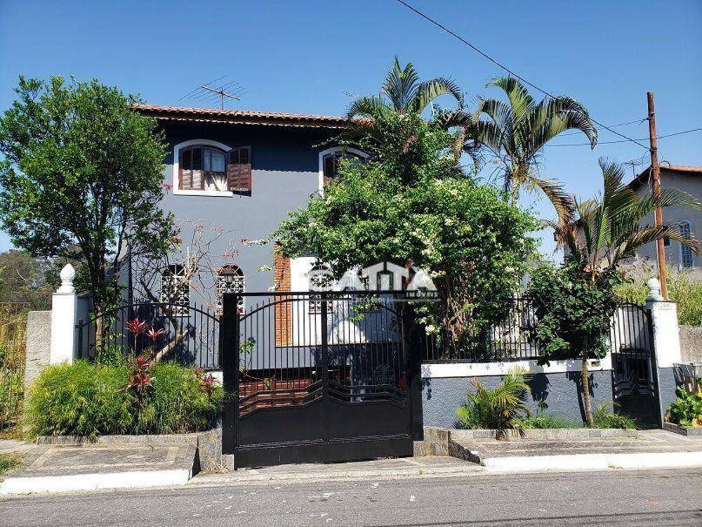 Sobrado, 3 quartos, 235 m² - Foto 2