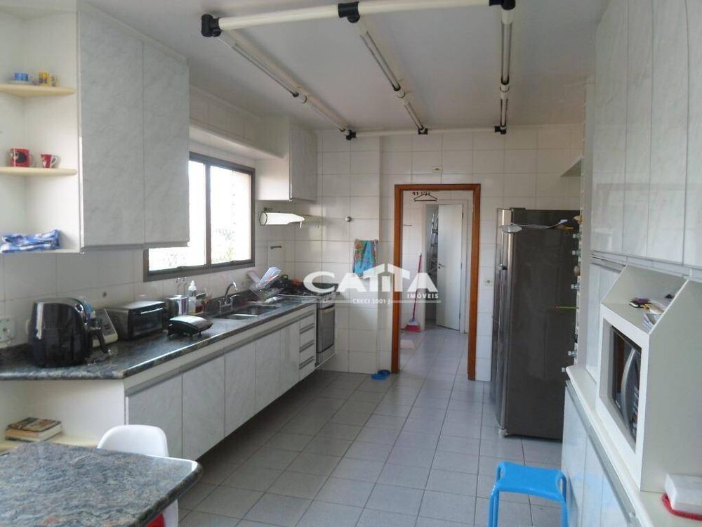 Apartamento à venda com 3 quartos, 190m² - Foto 18