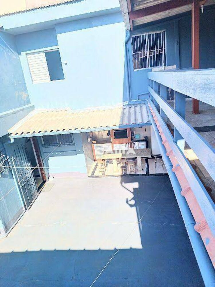 Casa, 3 quartos, 215 m² - Foto 9