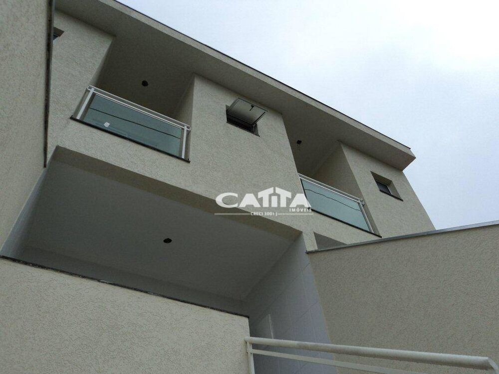 Sobrado à venda com 3 quartos, 210m² - Foto 1