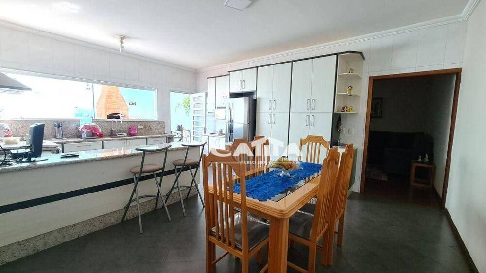 Casa, 5 quartos, 290 m² - Foto 3