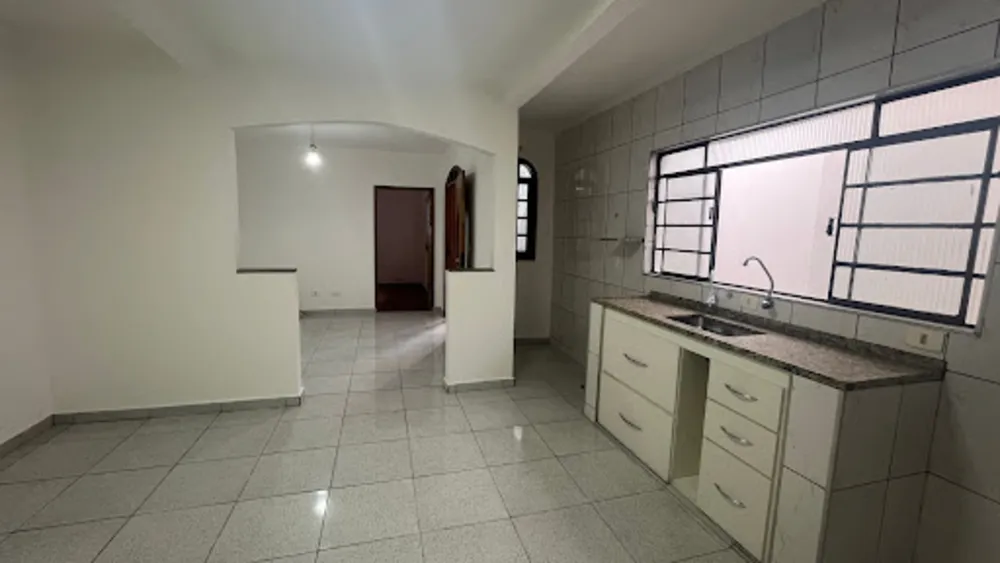 Casa, 6 quartos, 132 m² - Foto 3