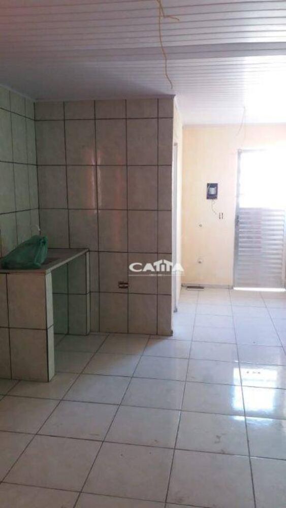Casa para alugar com 2 quartos, 40m² - Foto 8