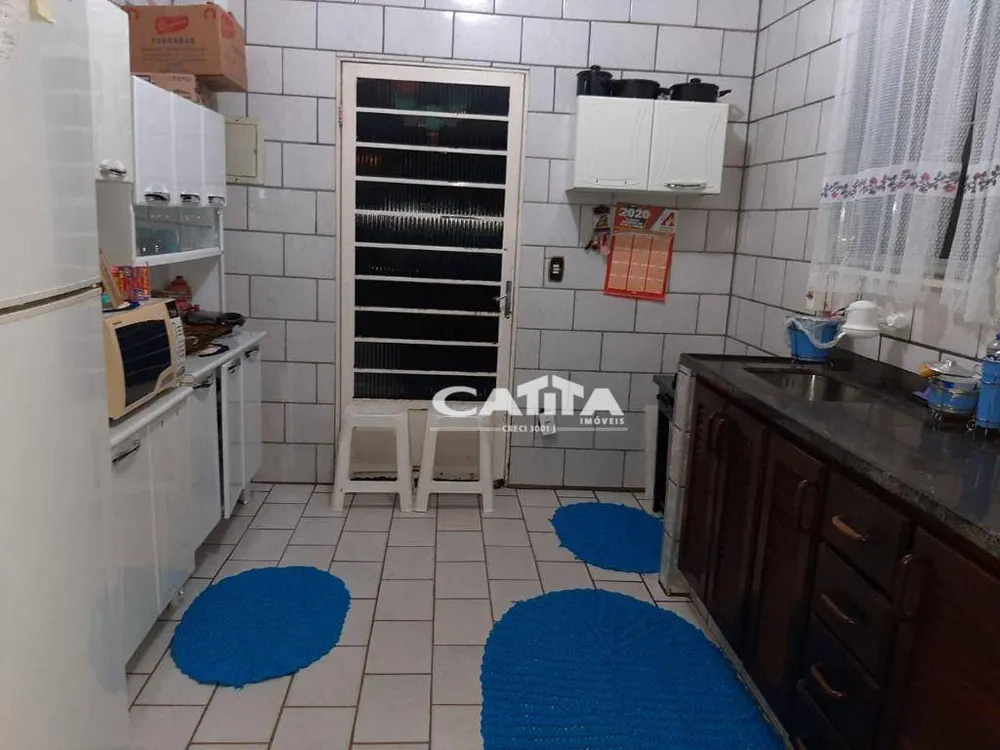 Chácara, 4 quartos, 2700 m² - Foto 1