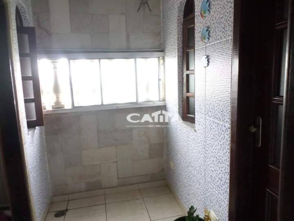 Sobrado à venda com 3 quartos, 372m² - Foto 2