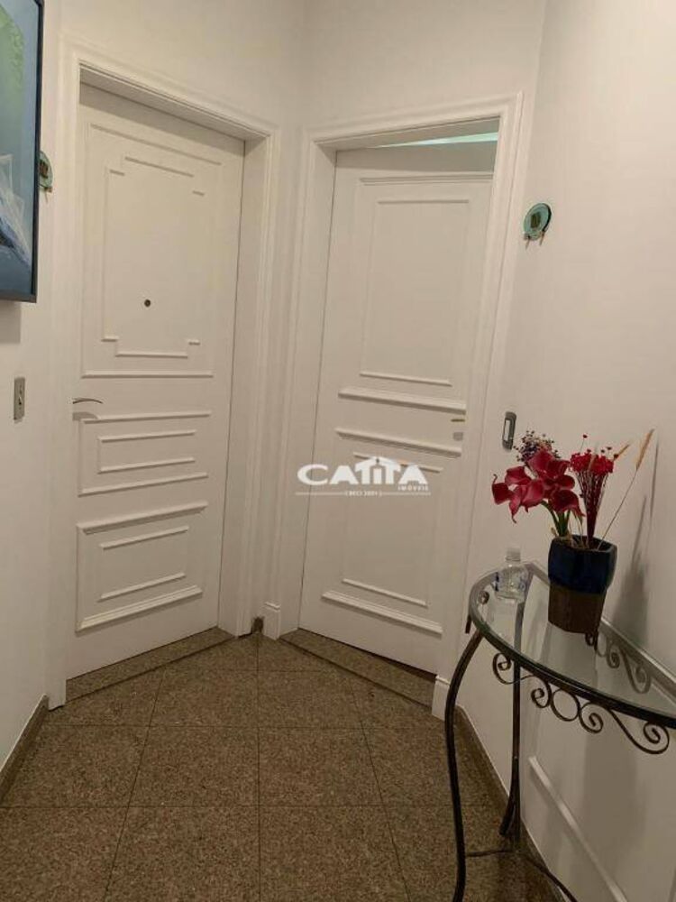 Apartamento à venda com 3 quartos, 137m² - Foto 2