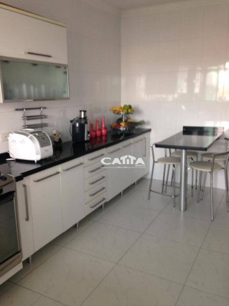 Sobrado à venda e aluguel com 3 quartos, 210m² - Foto 4