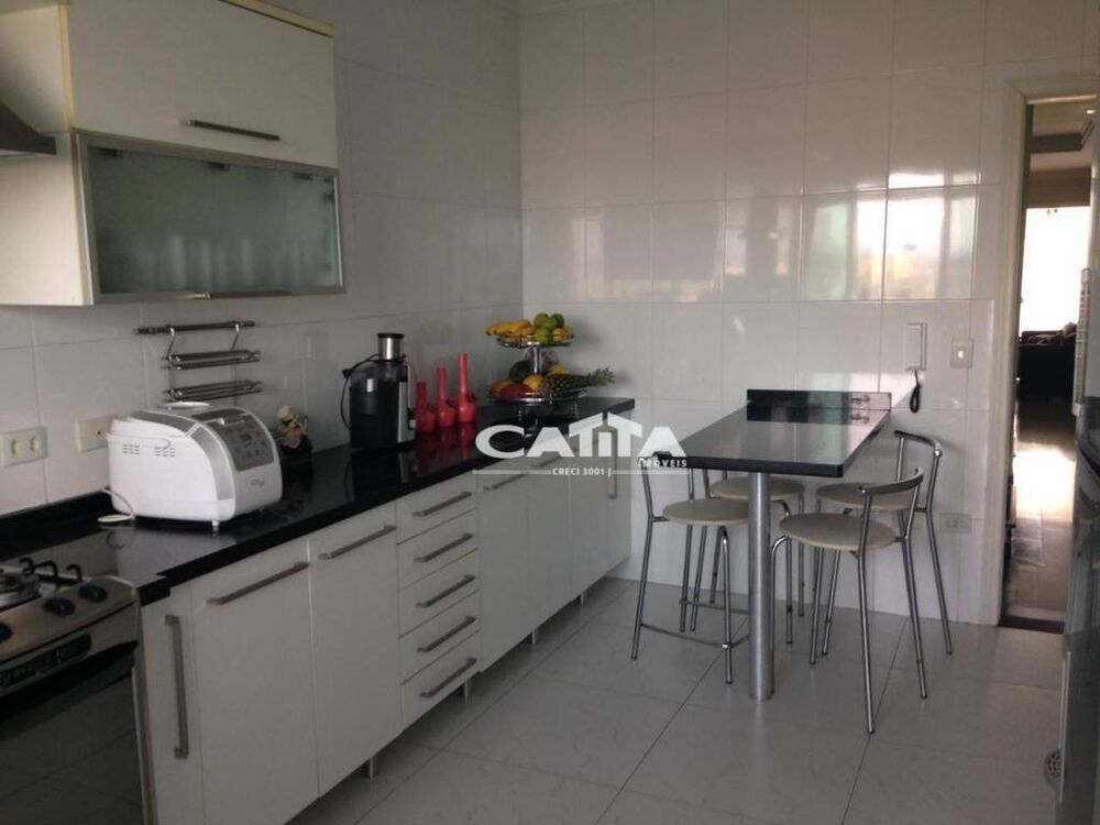 Sobrado à venda e aluguel com 3 quartos, 210m² - Foto 2
