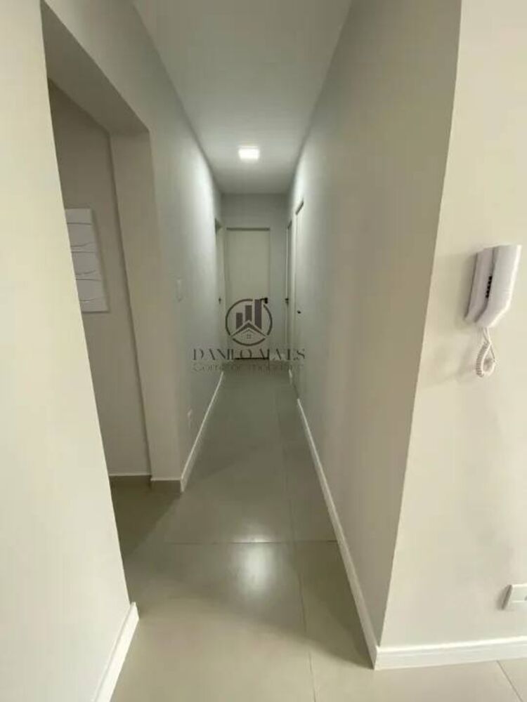 Apartamento à venda com 3 quartos, 70m² - Foto 1