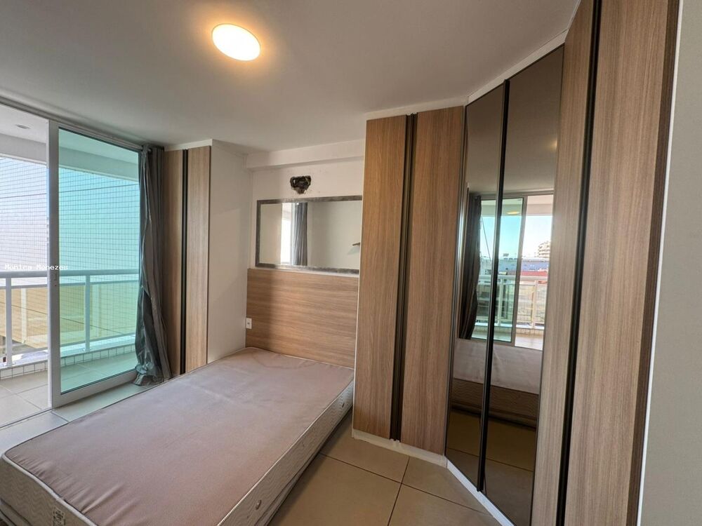 Apartamento à venda com 1 quarto, 80m² - Foto 2