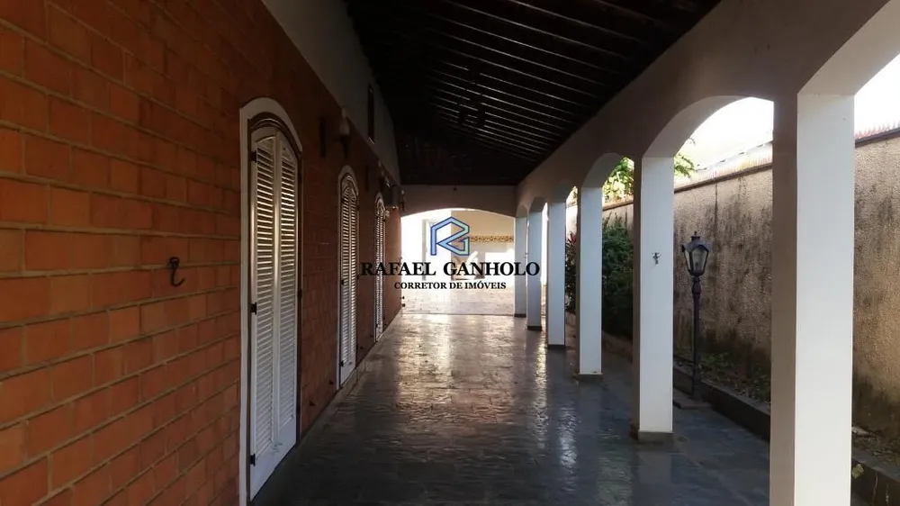 Casa, 5 quartos, 242 m² - Foto 2
