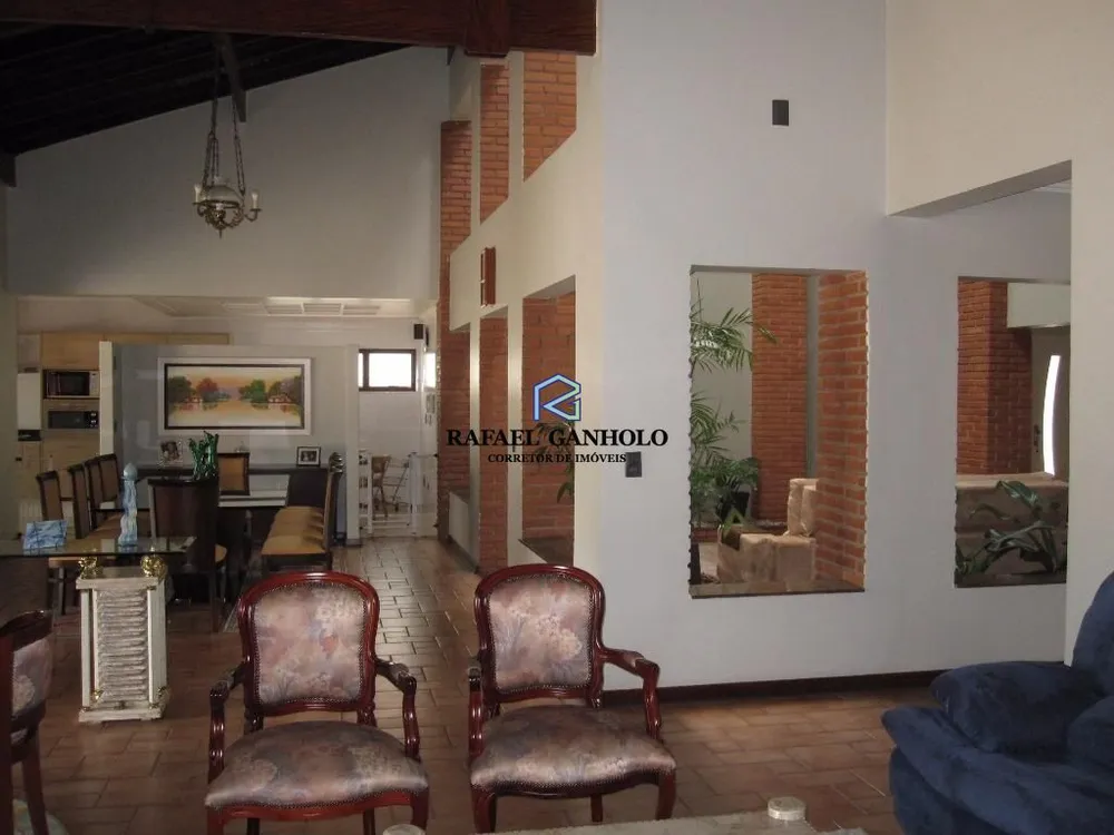 Casa, 3 quartos, 329 m² - Foto 1