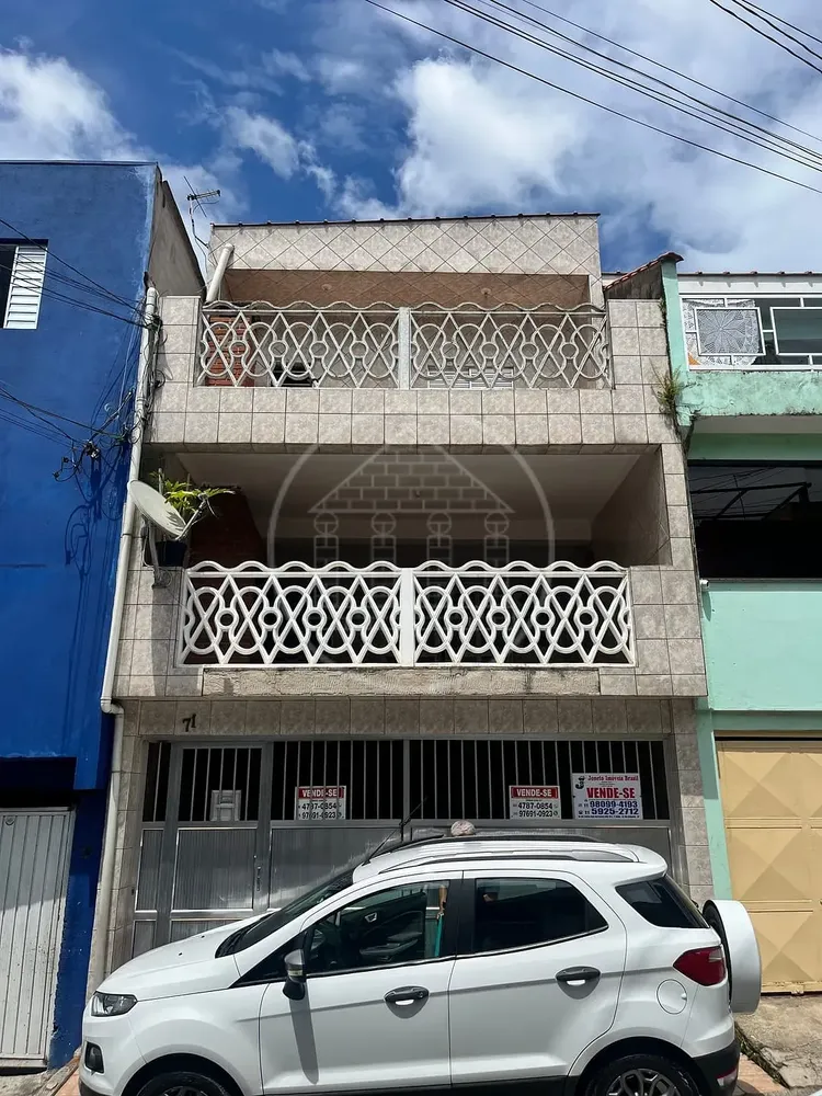 Casa, 3 quartos, 275 m² - Foto 1