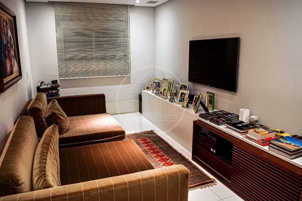 Apartamento, 4 quartos, 250 m² - Foto 12