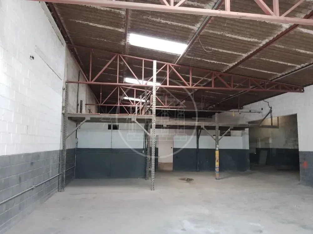 Depósito-Galpão, 1150 m² - Foto 1