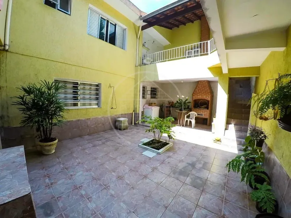 Sobrado, 3 quartos, 250 m² - Foto 1