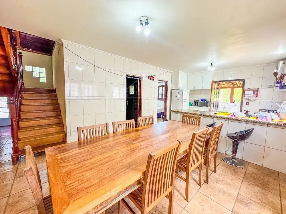 Sobrado, 5 quartos, 238 m² - Foto 2
