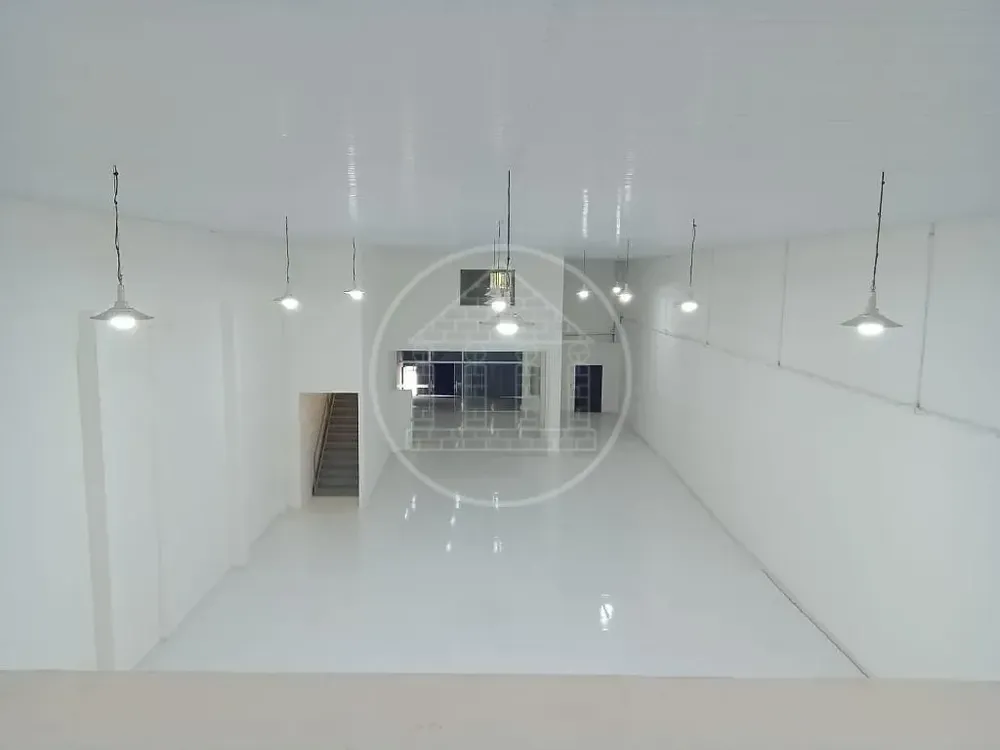 Prédio Inteiro, 700 m² - Foto 1