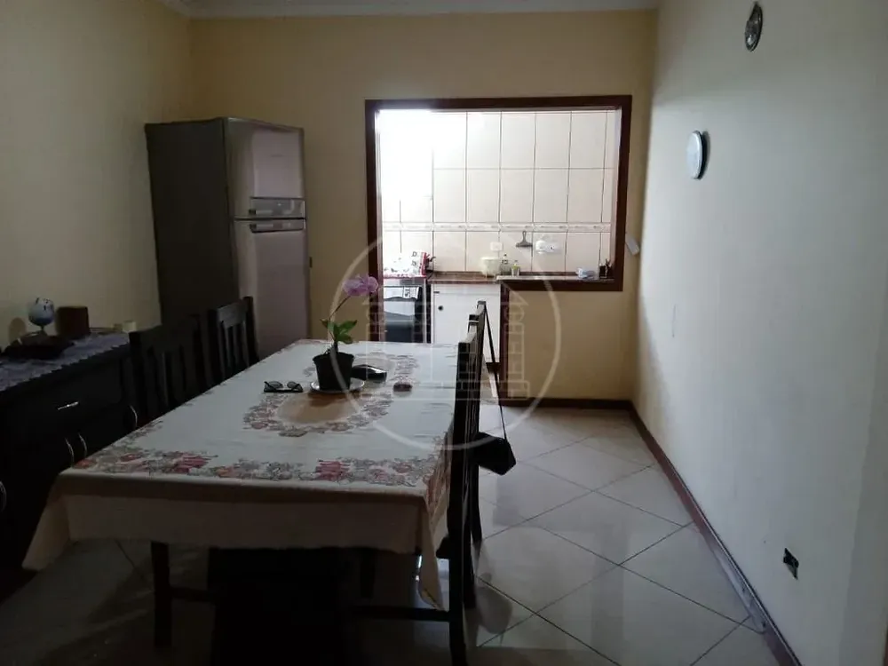 Casa, 3 quartos, 252 m² - Foto 8