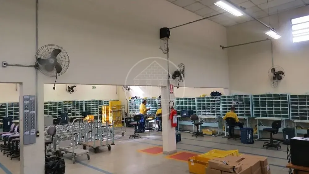 Prédio Inteiro, 557 m² - Foto 1