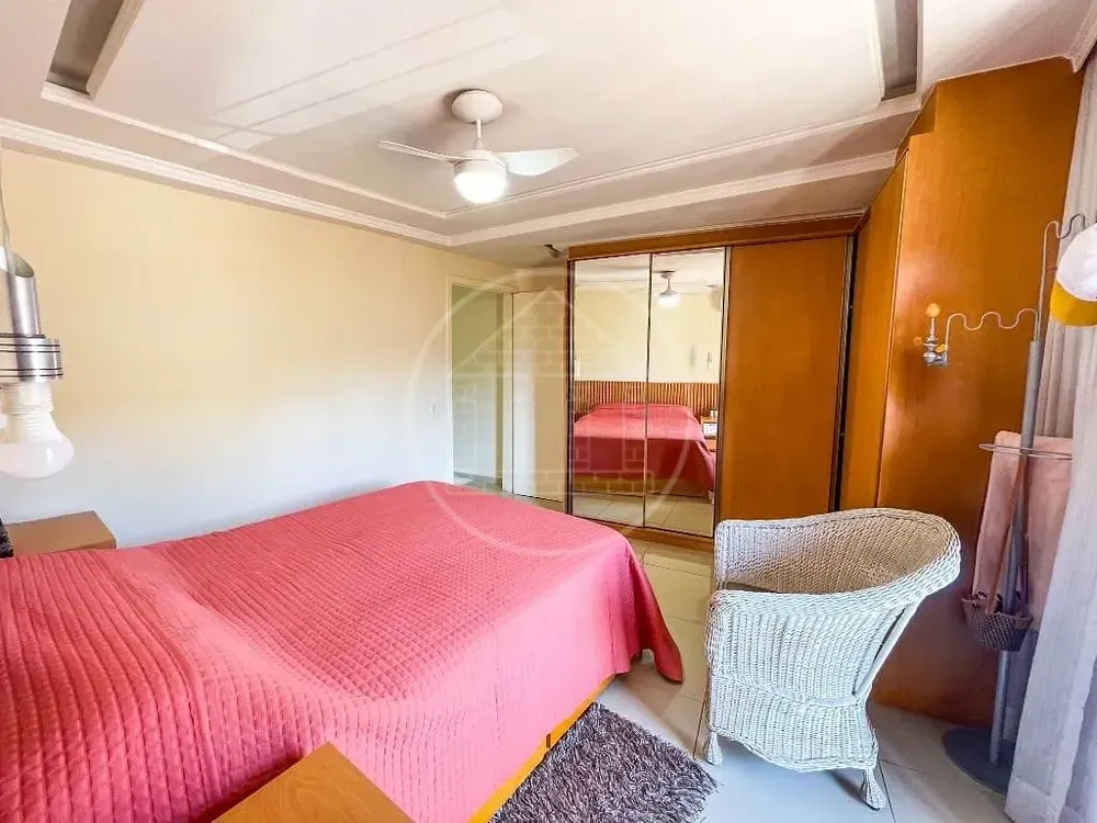 Casa, 3 quartos, 250 m² - Foto 10