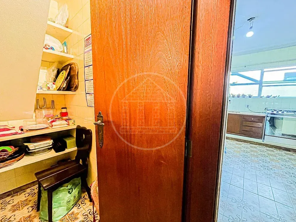 Sobrado, 4 quartos, 300 m² - Foto 1