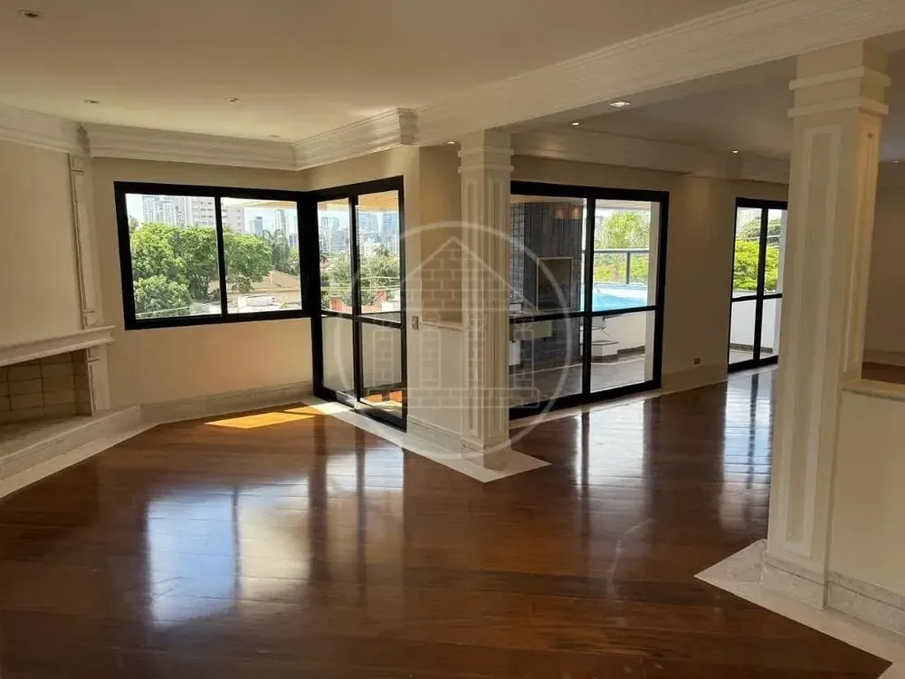Apartamento, 3 quartos, 216 m² - Foto 1