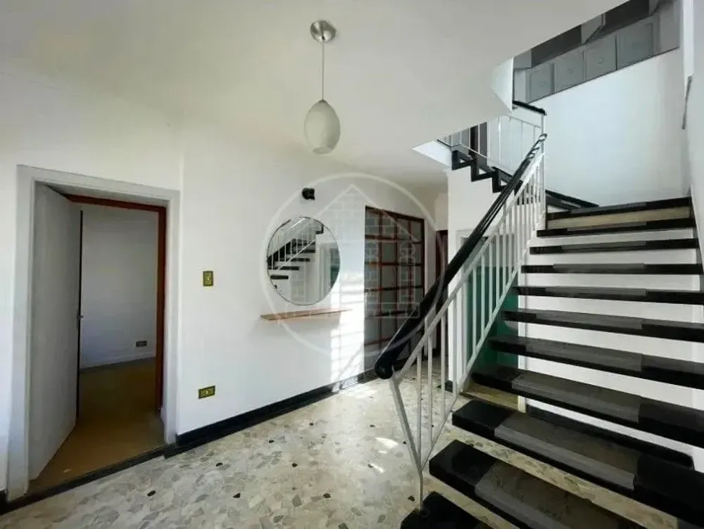 Sobrado, 5 quartos, 250 m² - Foto 1