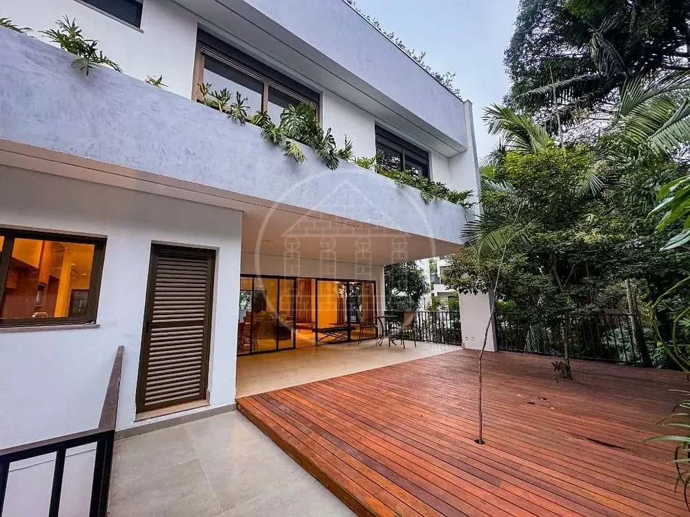 Sobrado, 4 quartos, 680 m² - Foto 1